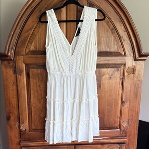 Elegant White Midi Dress